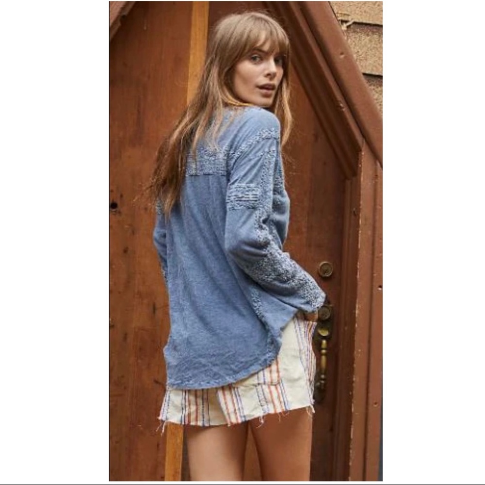 Free People Boy Meets Girl Crochet Lace Trim Top Size Small - Picture 2 of 10